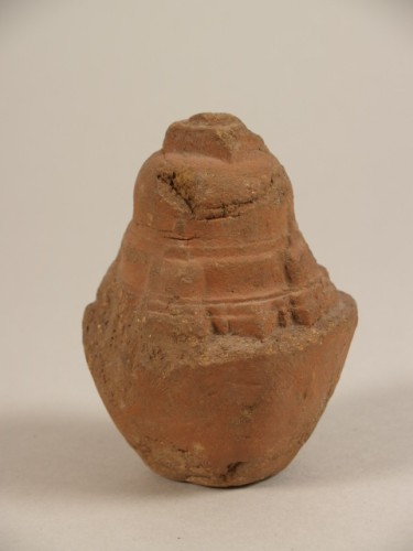 Plastiek in de vorm van een stupa